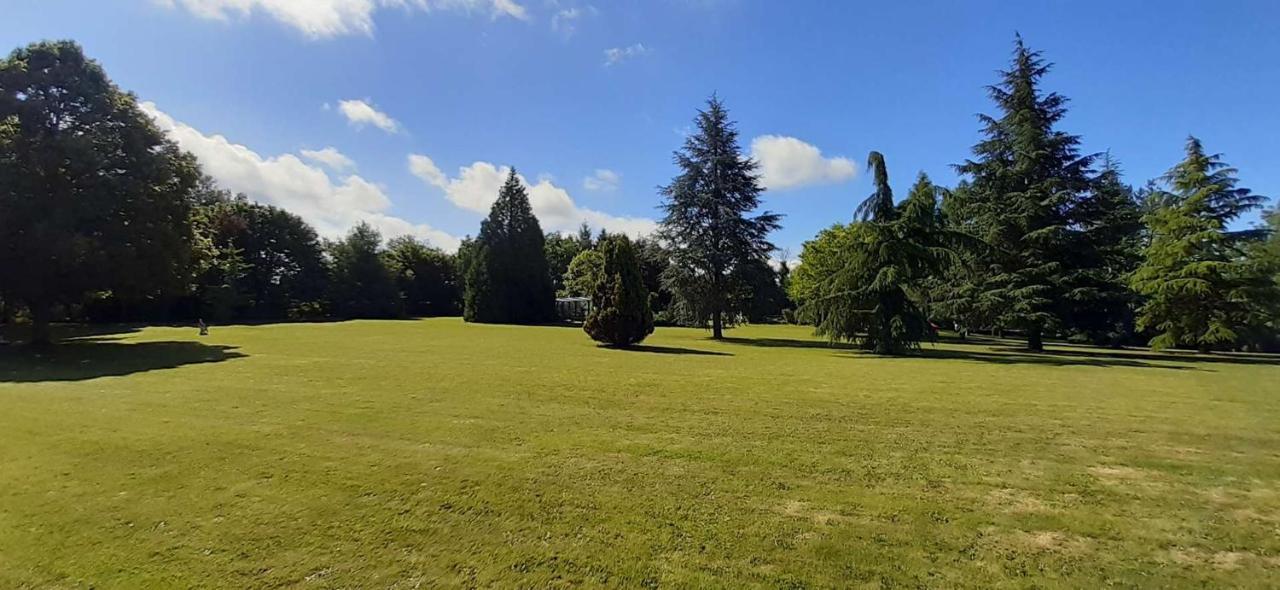 A L'Oree Du Parc Saint-Priest-des-Champs ภายนอก รูปภาพ